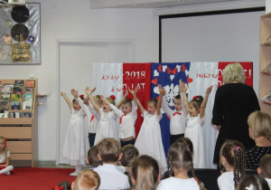 Świętujemy razen Dzień Niepodległości w Miejskiej Bibliotece Publicznej