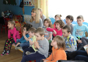Jak Pstryk i Bzik zostali oświeceni - przedstawienie PGE