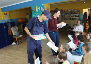 Jak Pstryk i Bzik zostali oświeceni - przedstawienie PGE