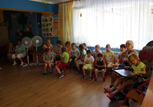 Jaś i Małgosia - spektakl uczniów PSP1/ 3