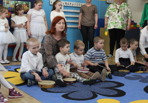 Piosenka z instrumentalnym akompaniamentem dzieci 3