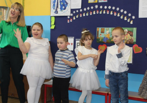 Wspólny taniec przedszkolaków 3