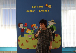 P. Dyrektor M. Klauza wita przybyłych gości