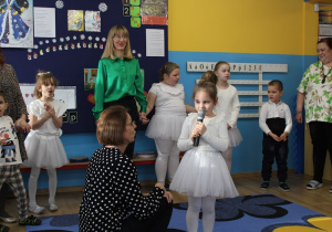 Lilianka recytuje wierszyk 2
