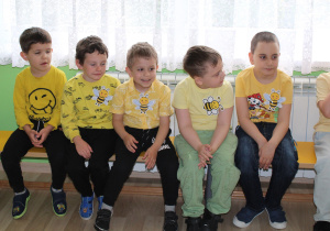 Na tropie zapylaczy - na zdjęciu Mikołaj, Kubuś, Boguś, Yaroslav i Daniil