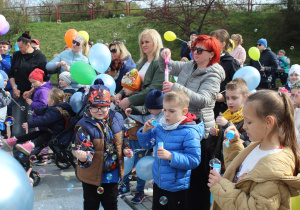 Festiwal Baniek w Parku Solidarności - na zdjęciu uczestnicy obchodów