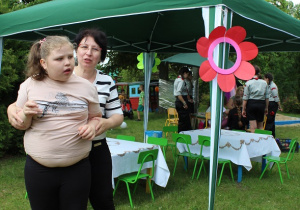 Taniec Natalki z mamą