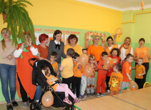 Pomarańczowy dzień - czyli nasza przygoda z "Sensoryczną tęczą"