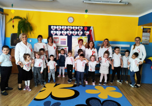 Wspólne śpiewanie hymnu